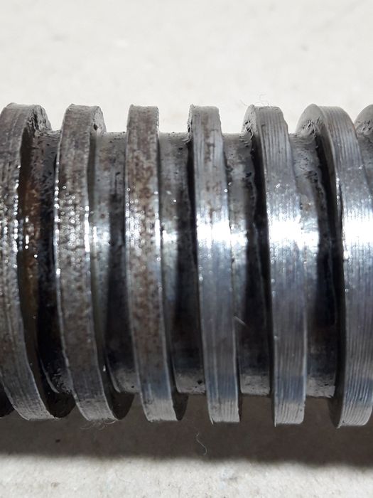 Гвинт великий,міцний,з минулого