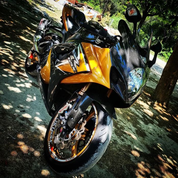 Suzuki GSXR 1000 K8