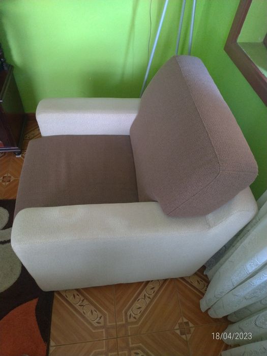 Sofás em Tecido Cor Clara