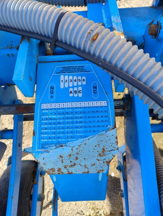 Сівалка MONOSEM NC B-12R