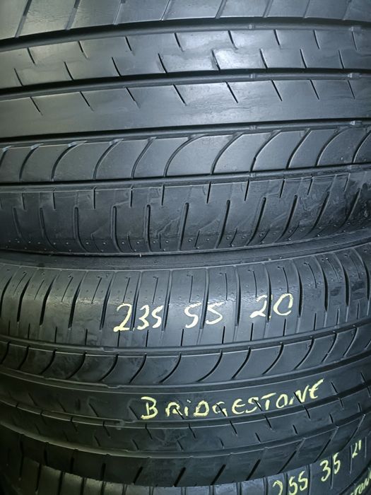 Pneus 235/55/20 Bridgestone