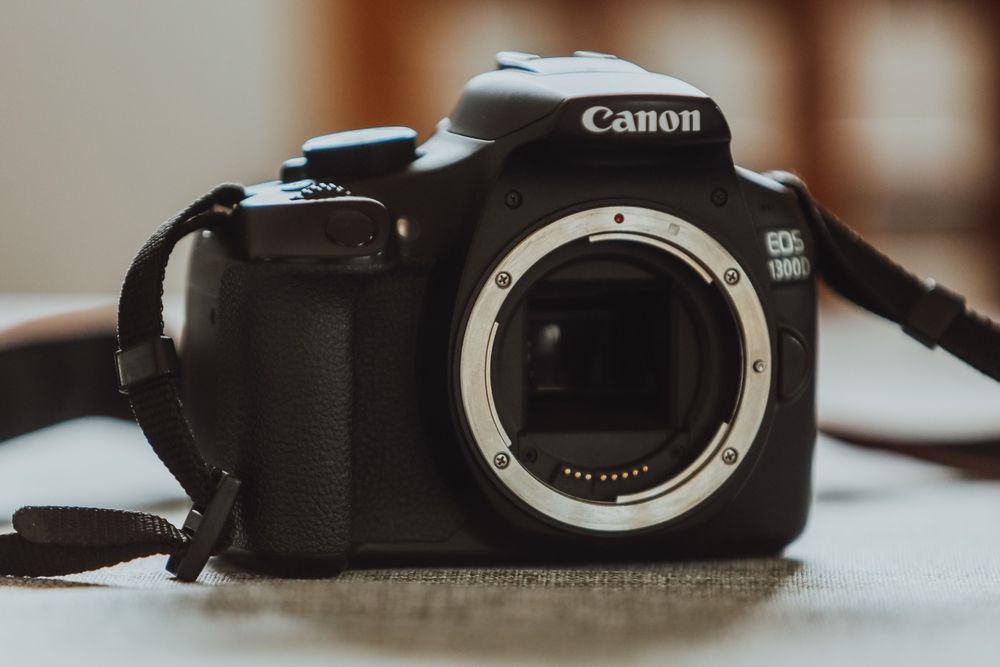 Canon eos 1300d stan idealny