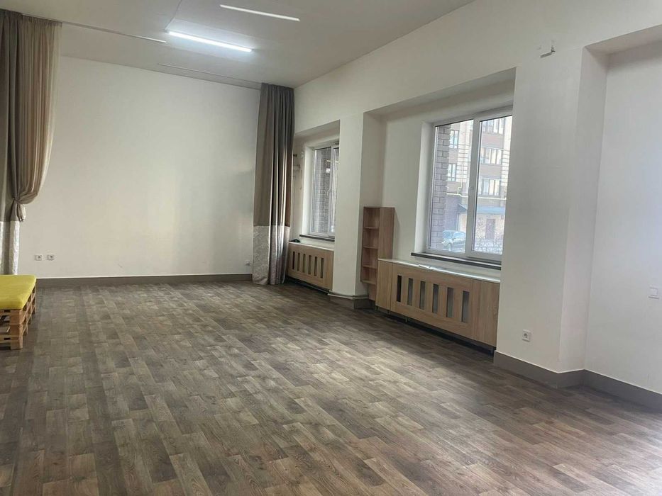 Продаж комерційного приміщення в ЖК «Атлант» Луцьк 66 кв.м