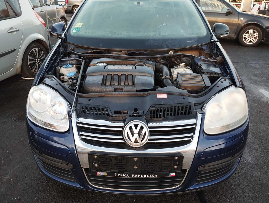 VW Golf 5 Variant 1.6i 2008r. Silnik .