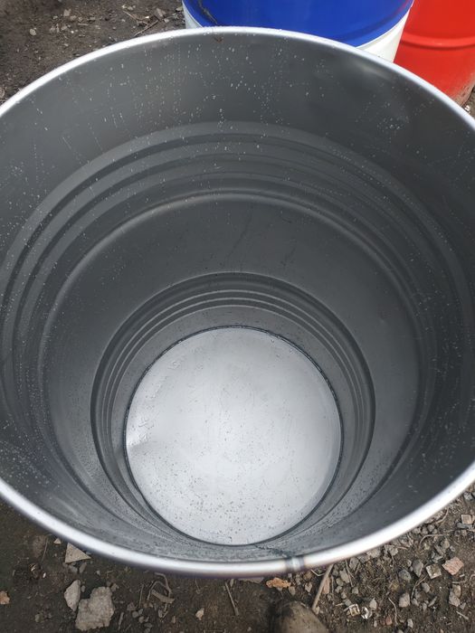 Beczka 210 litrów, na paliwo, ropę, wode