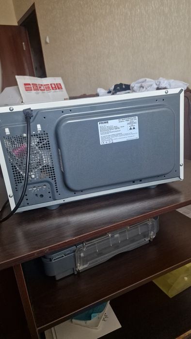 Мікрохвильова піч Prime Technics PMW 23963 KW.