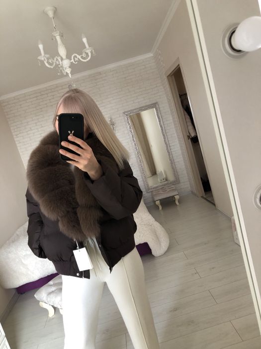 Пуховик, куртка, пуфер з песцем.