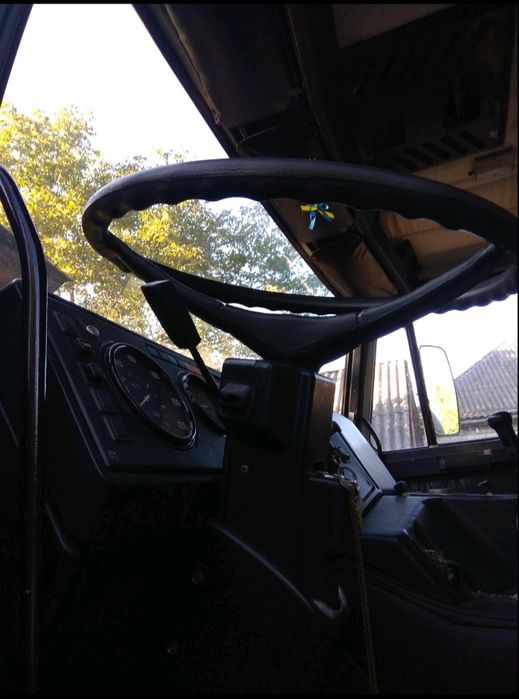 Вантажівка МАЗ 53366 з напрацюванням 4 тис.км