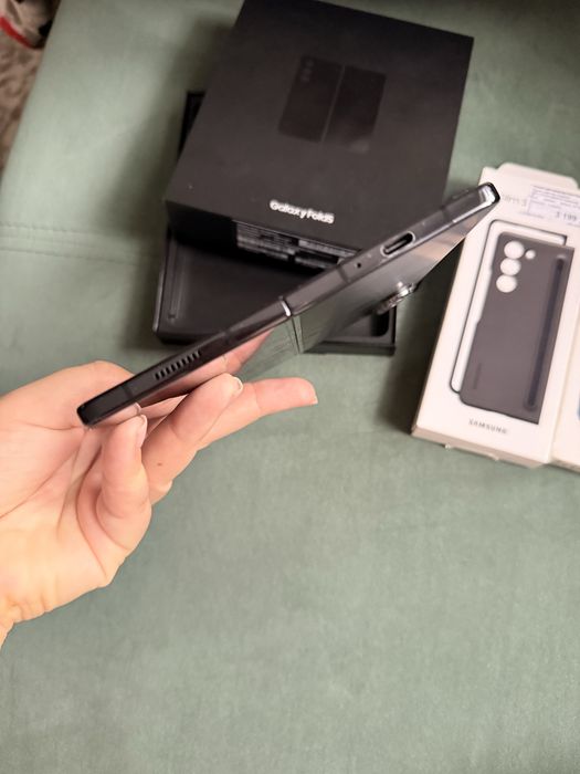 Samsung Galaxy Fold 5 F946B 12GB/1TB