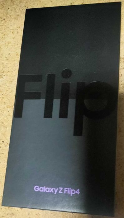 Samsung Z Flip4 256gb Roxo