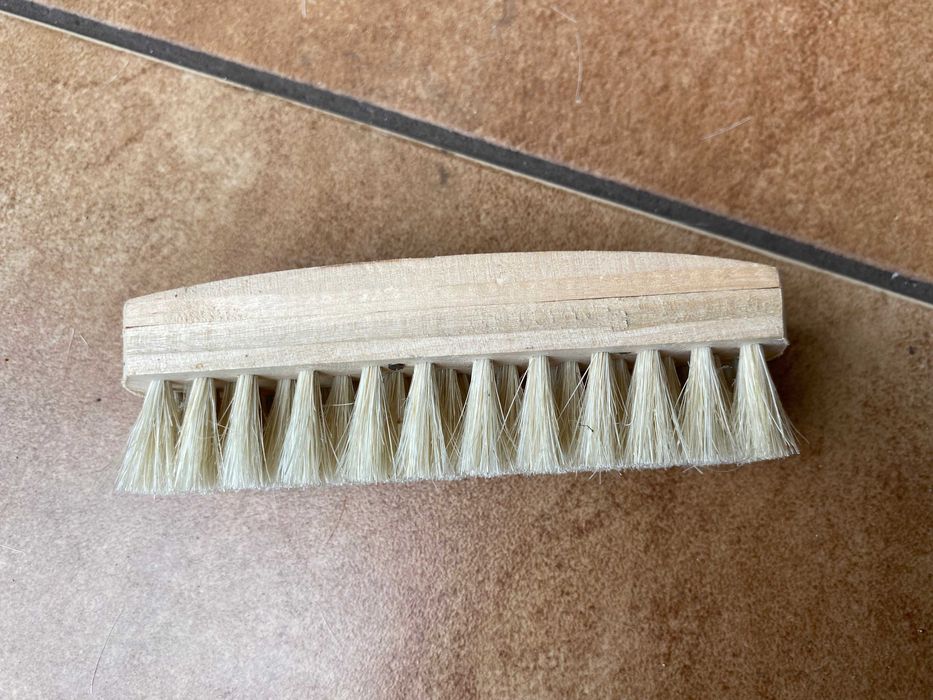 Szczotki do ubrań z wojska - tylko hurtowo