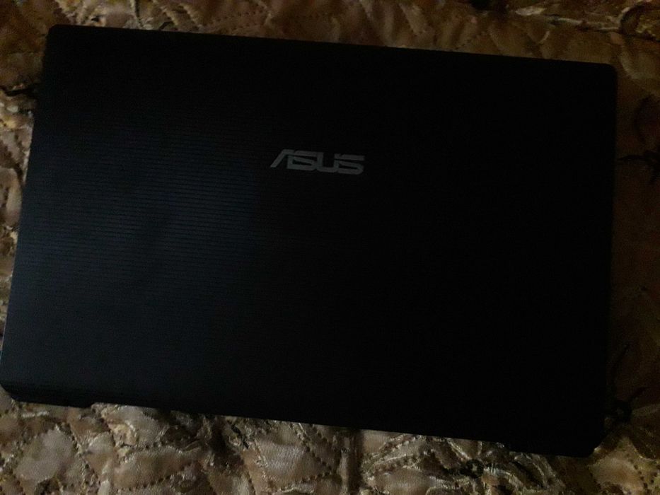Продам-обміняю б\у ноутбук  Асус неробочий