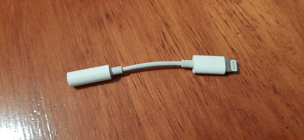 Adaptador APPLE Headphone 3.5 mm Valongo • OLX Portugal