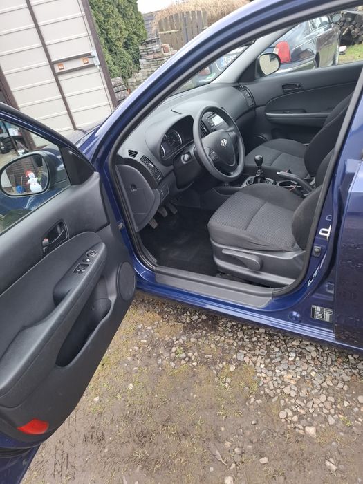 Hyundai i30 2010 uszkodzony silnik