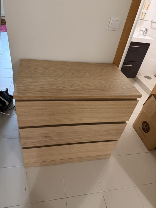 Comoda com 3 gavetas (Nova)