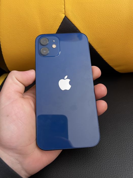 Продам Iphone 12