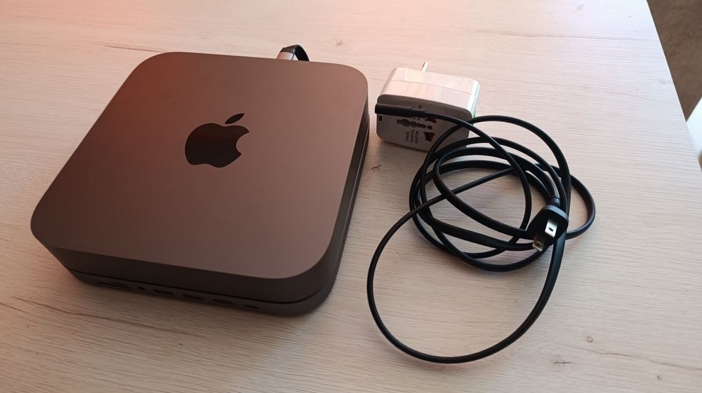 Mini mac 2018 i7  3,2GHz, dysk 1TB