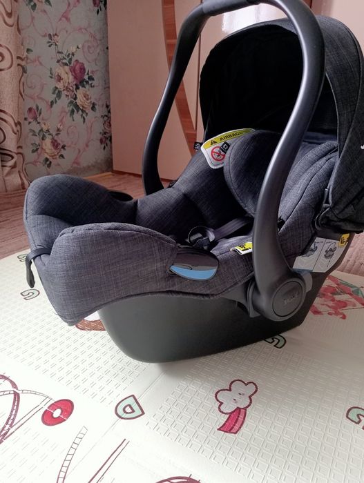 Продам автокрісло хорошої якості.