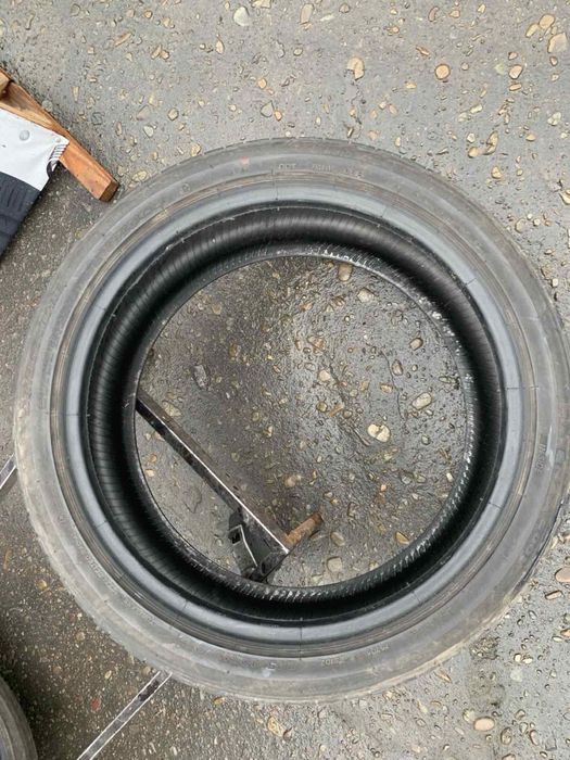 Шини 235/40 R19 Bridgestone літо 2023 рік  6,5/7 мм