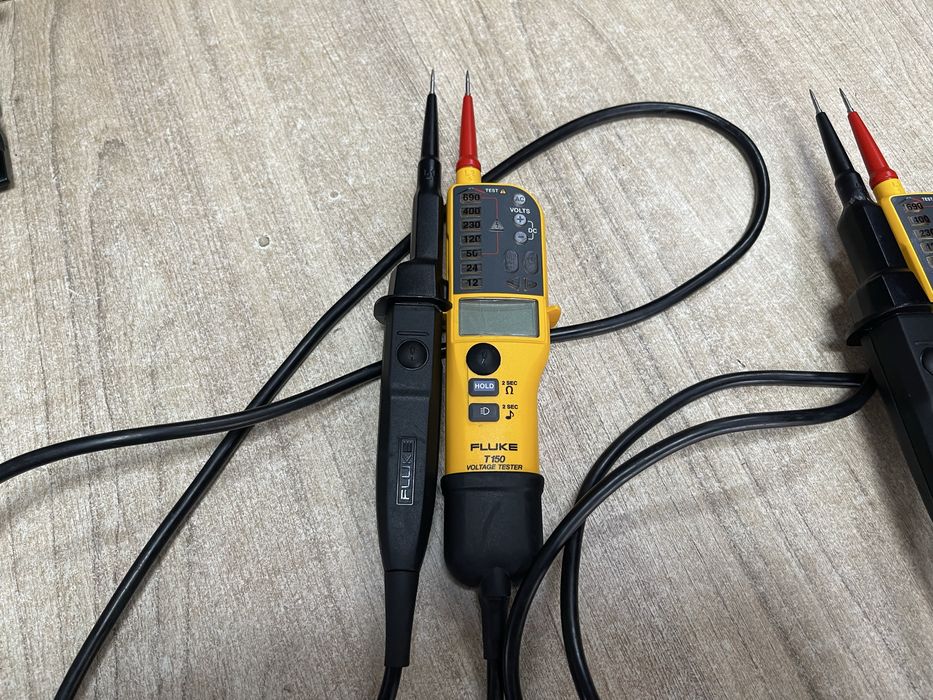 Fluke T150 / тестери напруги Флюк