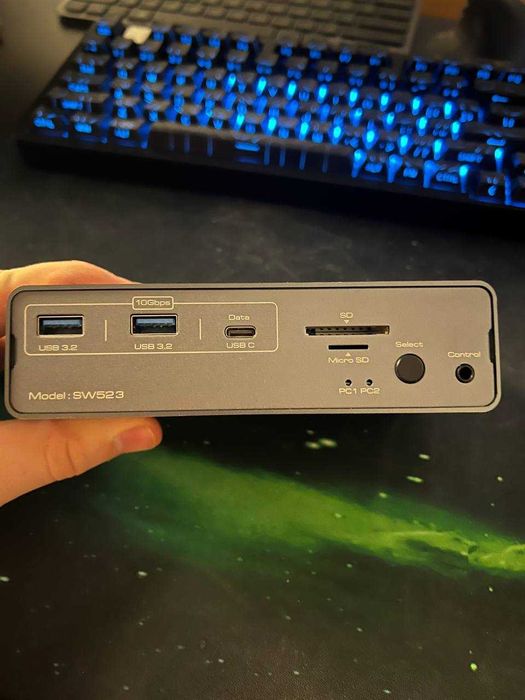 EDCD SW523P - USB C DP KVM Switch dla 2 komputerów/monitorów, 4K/120Hz