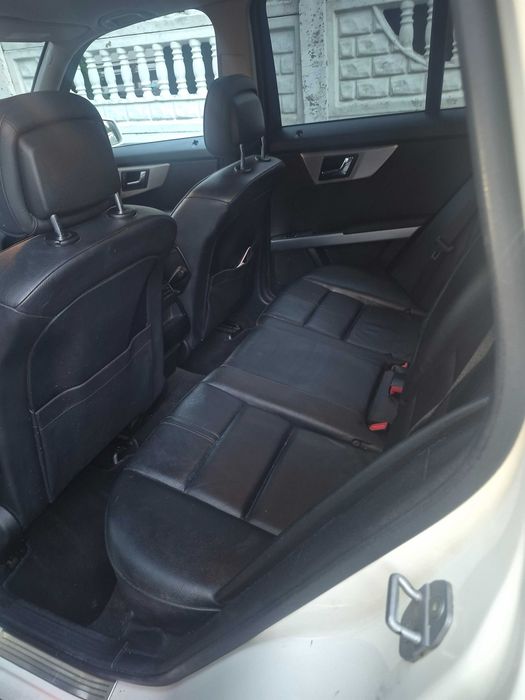 Samochód Mercedes Glk