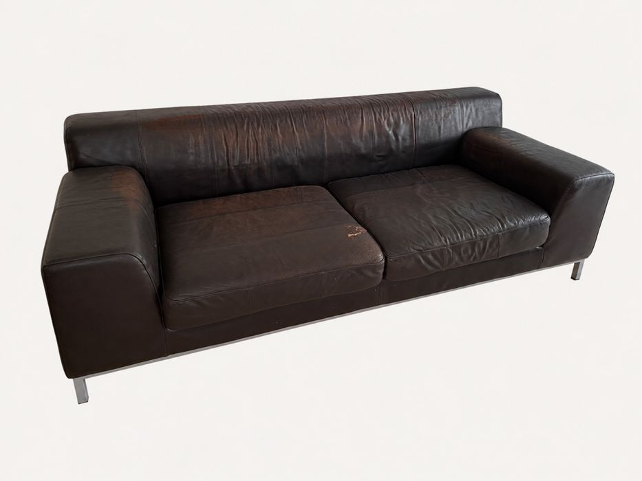Sofá IKEA em pele castanha – 3 lugares
