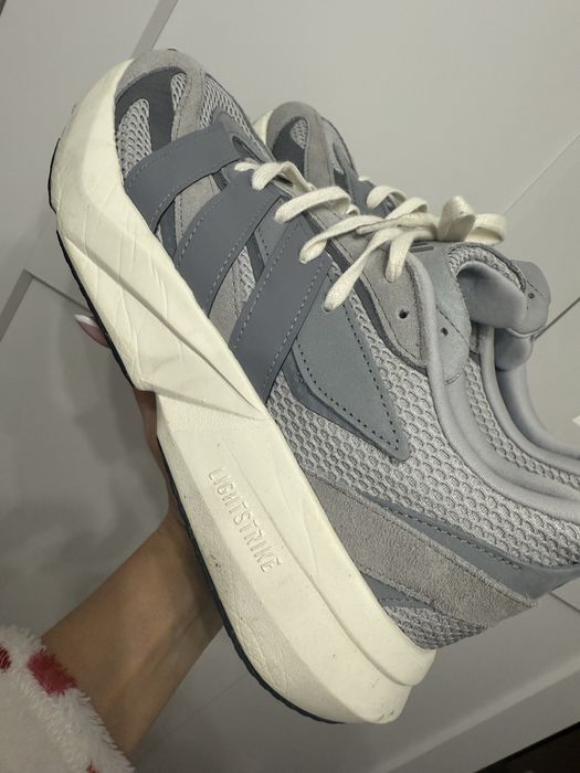 Adidas lightblaze