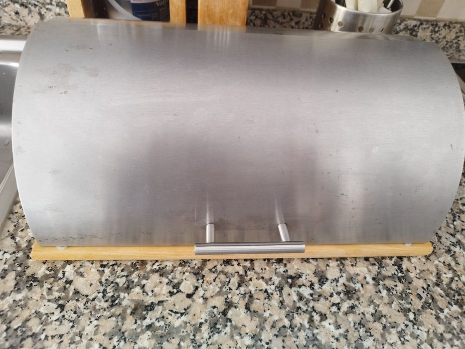 Caixa pão inox e madeira