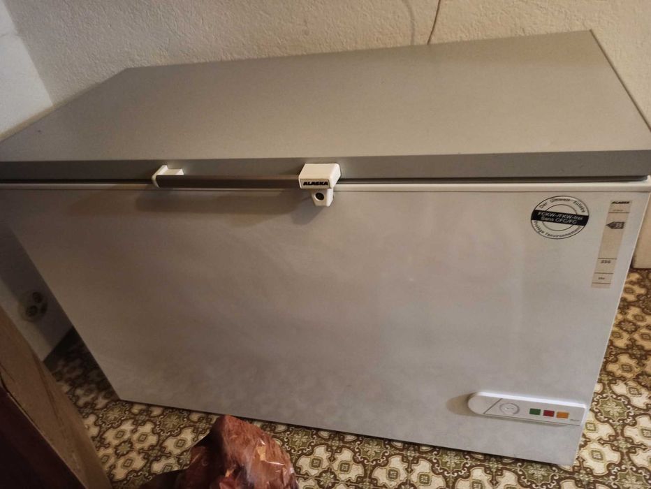 Zamrażarka skrzyniowa - z klapą ALASKA - 298 L