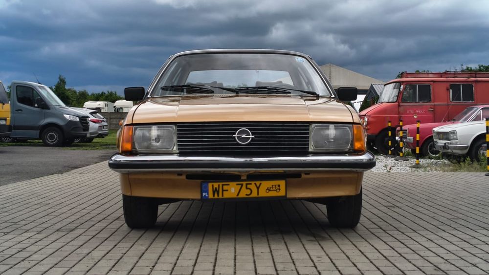 Opel Rekord  2.0 benz, 1979 rok
