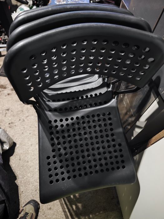 Sprzedam stół do biura lub knajpy i td.