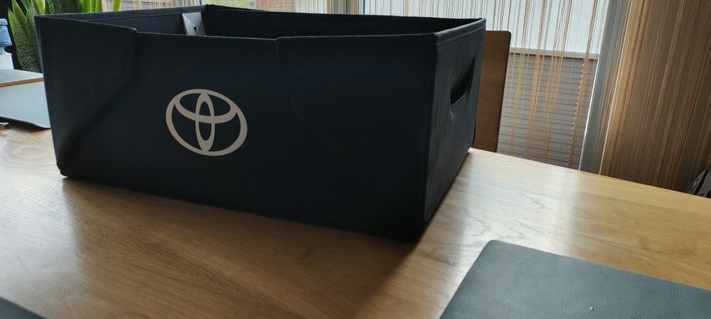 Toyota składana skrzynka pudełko
