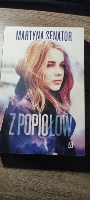 Z popiołów Martyna Senator