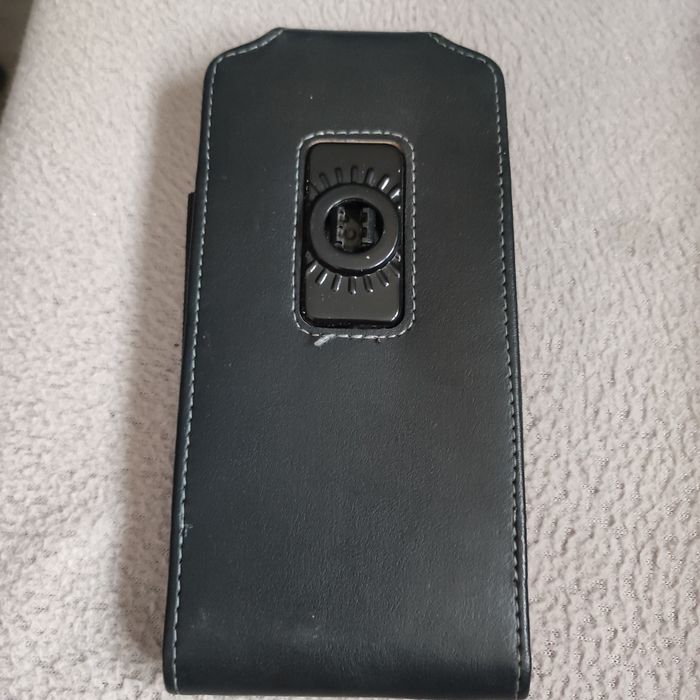 Etui/pokrowiec na smartfon (do 6,3"). Wysyłka InPost