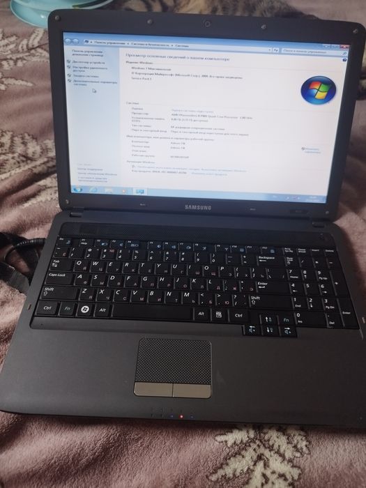 Ноутбук Samsung R525