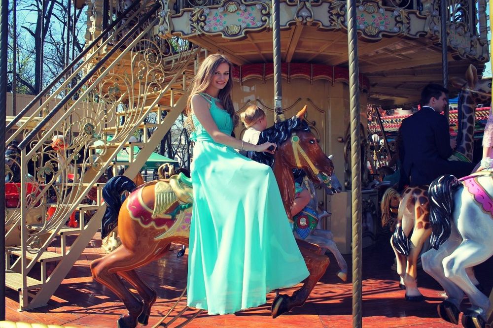 Платье вечернее, выпускное