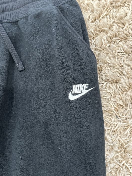 Спортивні штани Nike