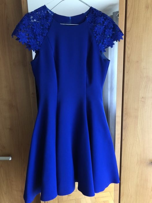 Sukienka elegancka.