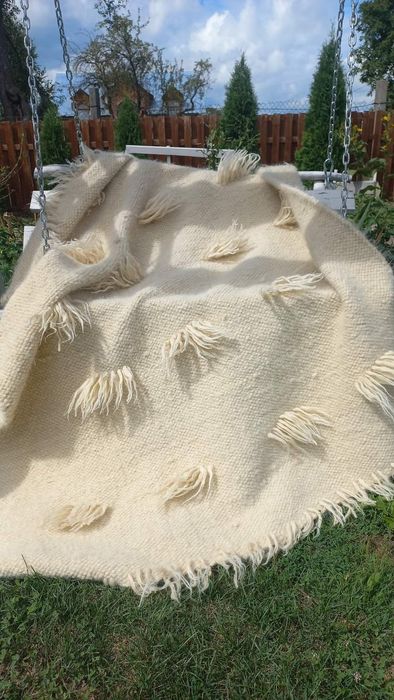Ліжник з овечої шерсті
