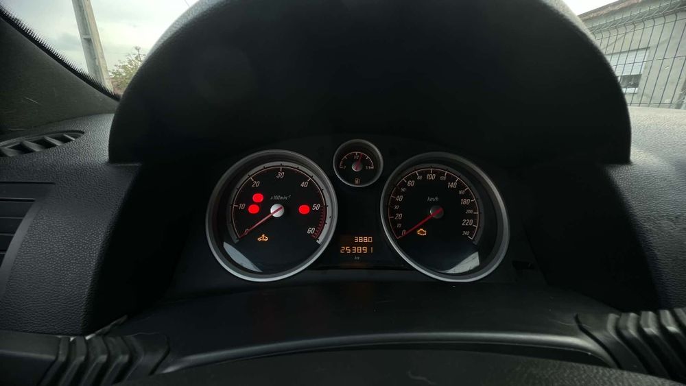 Opel Astra GTC 1.3 CDTI Diesel 2006 – 254 mil km