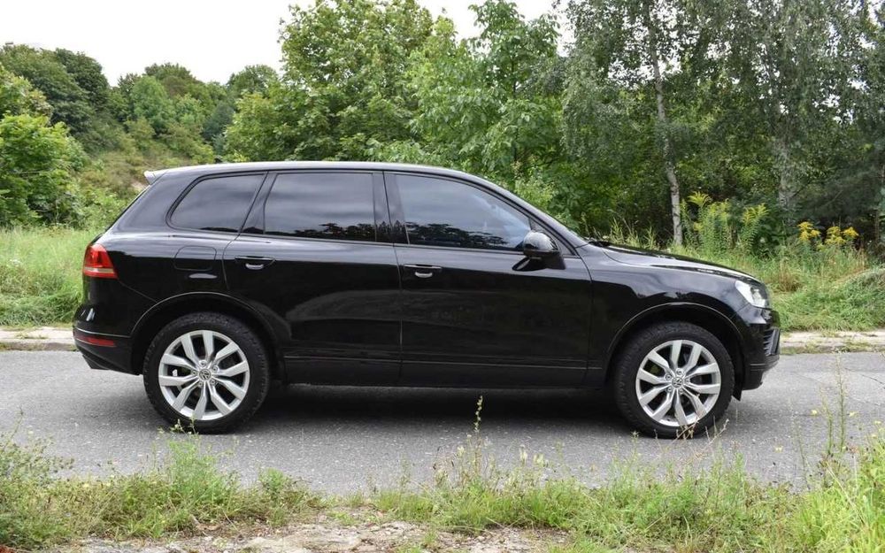 Volkswagen Touareg 2016 року
