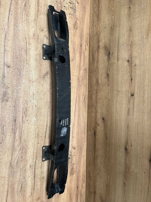 Belka zderzaka przedniego Land Rover Vogue