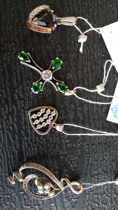 Сережки, каблучки,кулони