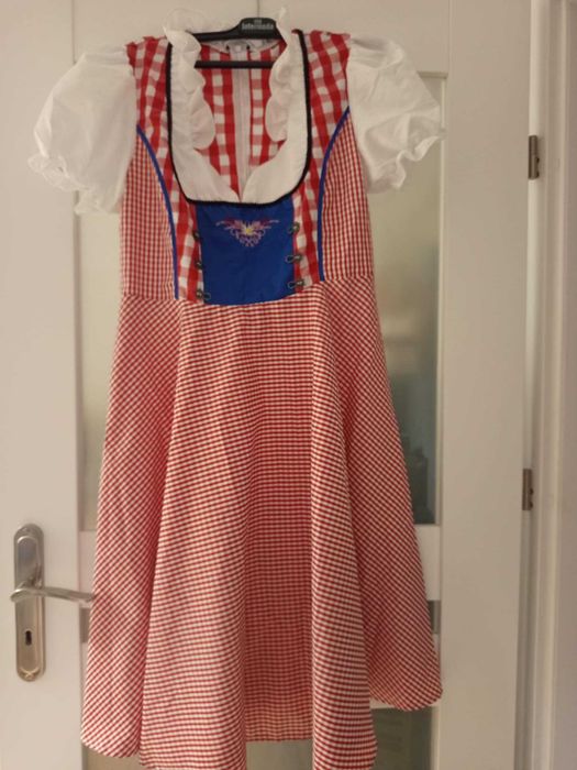 Strój pokojówki z Oktoberfest