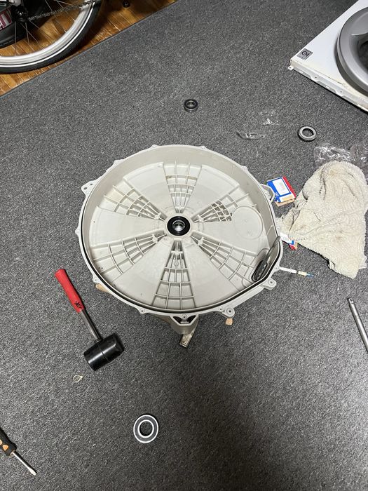 LG 5kg Бак + Нова хрестовина і підшипники