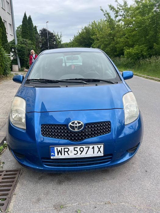 Toyota Yaris 1.3 benzyna auto prywatne