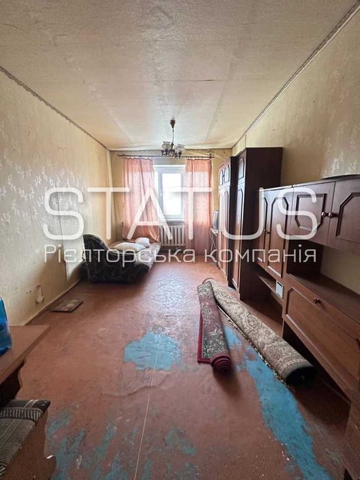 код 16267 Кімнатна в гуртожитку, цегляний будинок