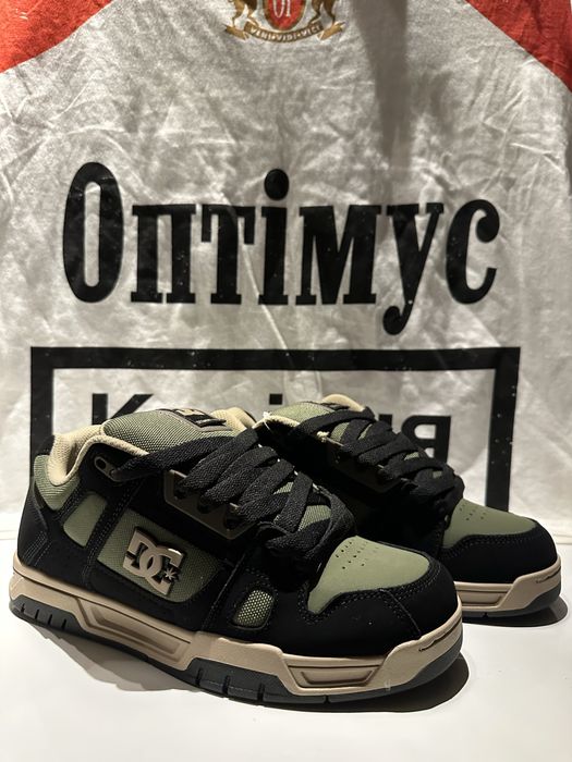 6 різних пар взуття Dc shoe