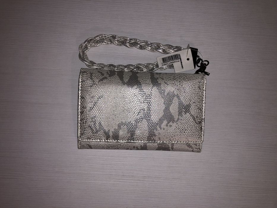 Carteira Parfois como nova